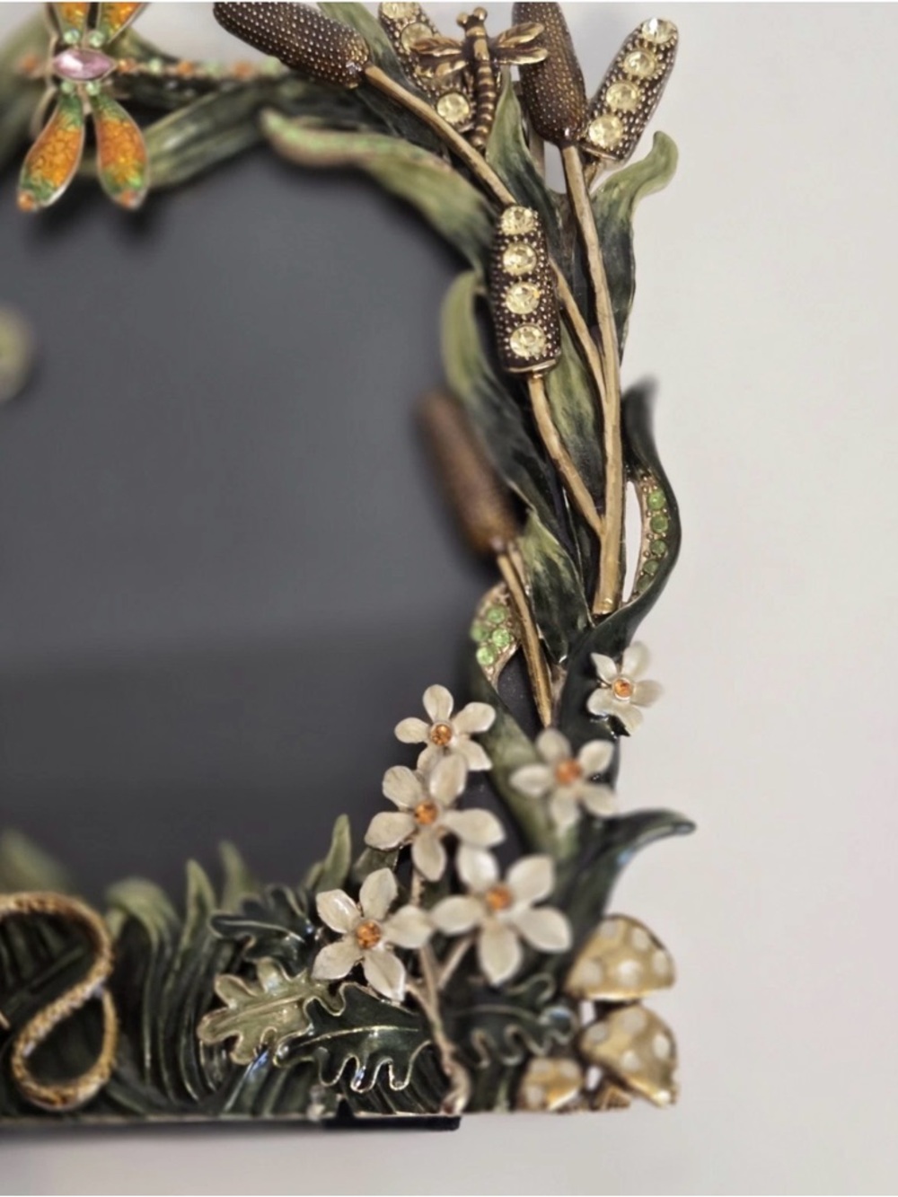 Ornate Floral Dragonfly Decorative Picture Frame - Gold & Green - Picture 2 of 6